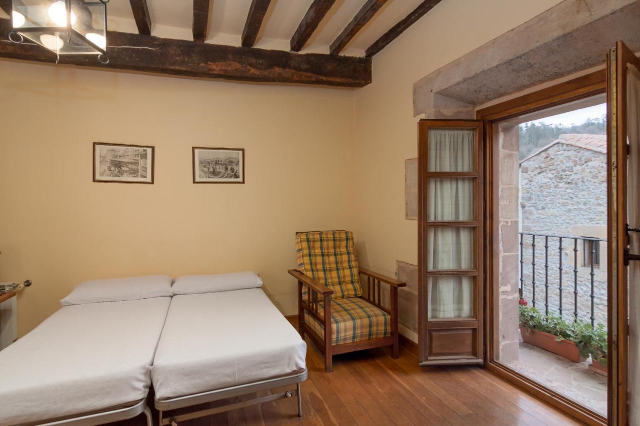 Affittacamere Casona De La Salceda Treceño Esterno foto