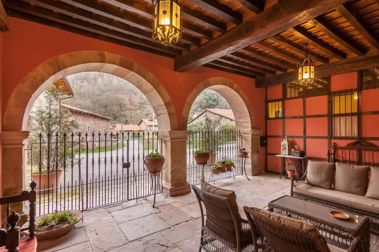 Affittacamere Casona De La Salceda Treceño Esterno foto