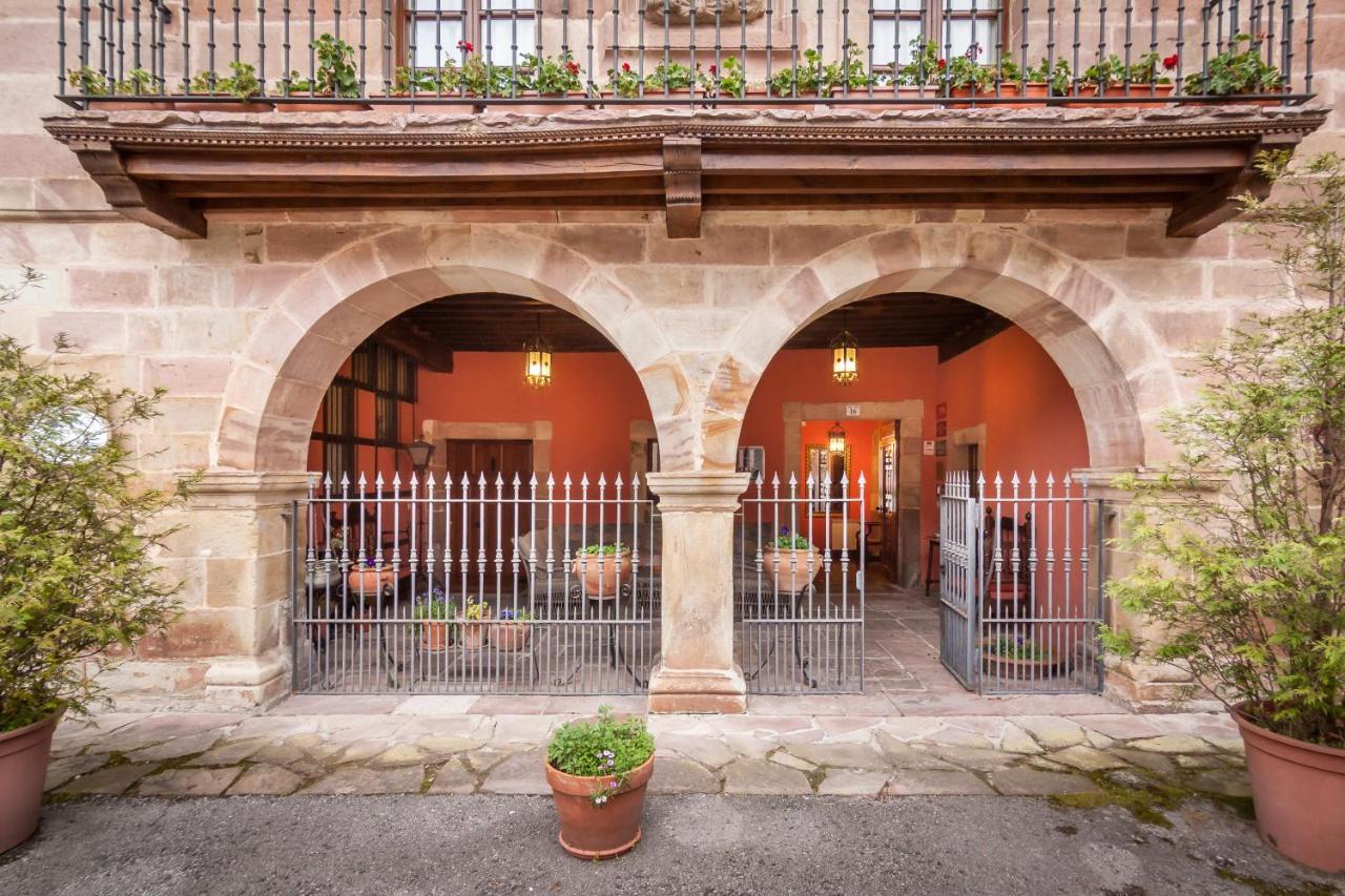 Affittacamere Casona De La Salceda Treceño Esterno foto
