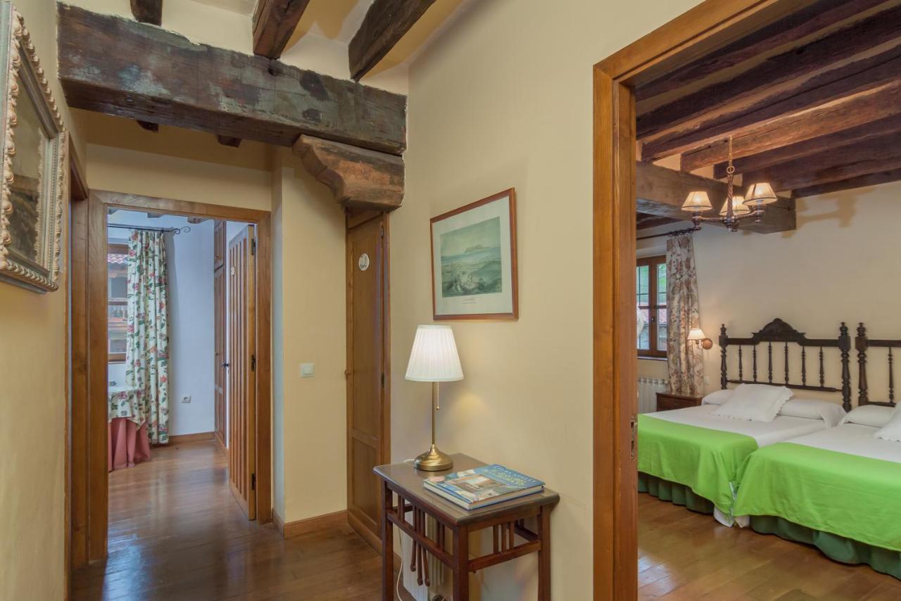 Affittacamere Casona De La Salceda Treceño Esterno foto