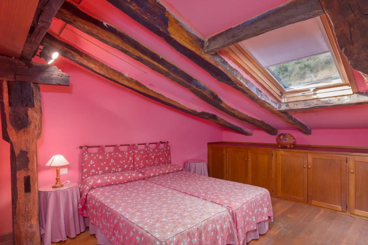 Affittacamere Casona De La Salceda Treceño Esterno foto