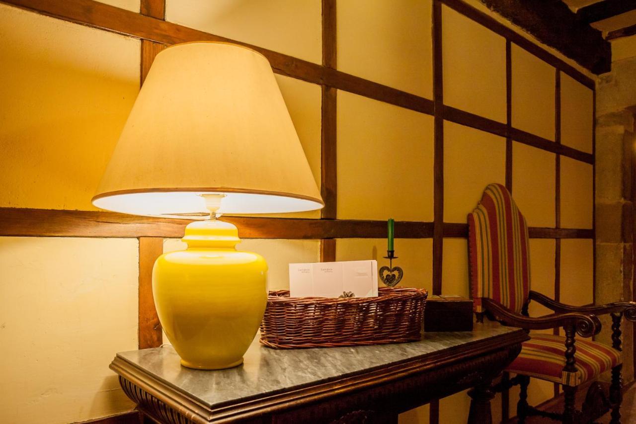 Affittacamere Casona De La Salceda Treceño Esterno foto