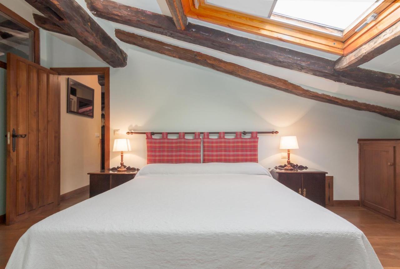 Affittacamere Casona De La Salceda Treceño Esterno foto