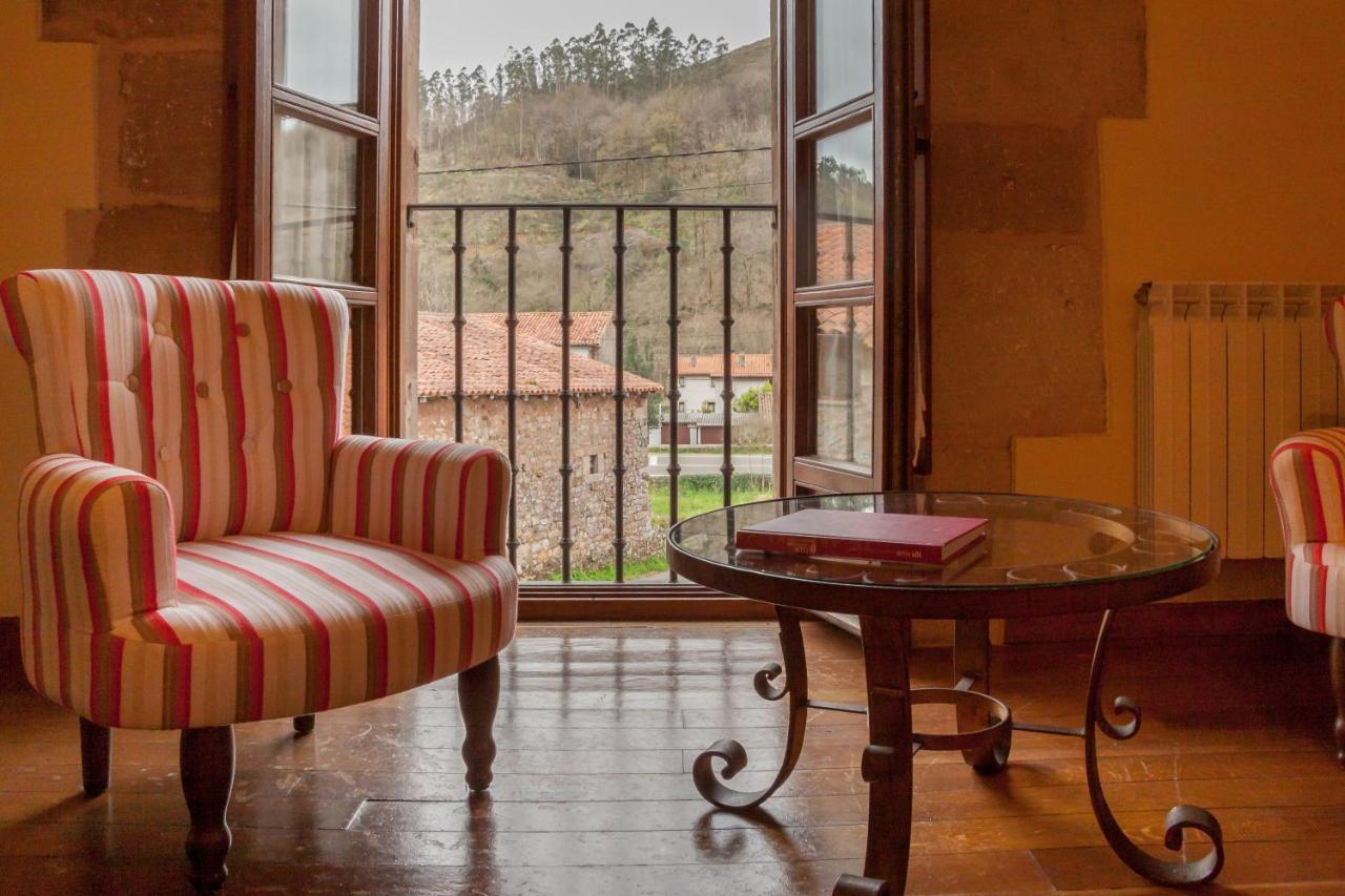 Affittacamere Casona De La Salceda Treceño Esterno foto