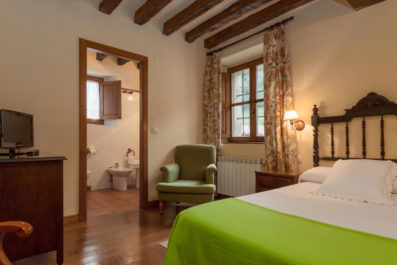 Affittacamere Casona De La Salceda Treceño Esterno foto